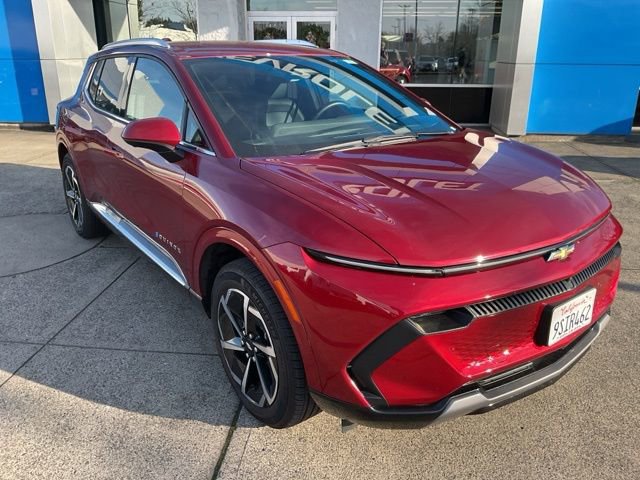 Used 2025 Chevrolet Equinox EV LT w/ Convenience Package image 2