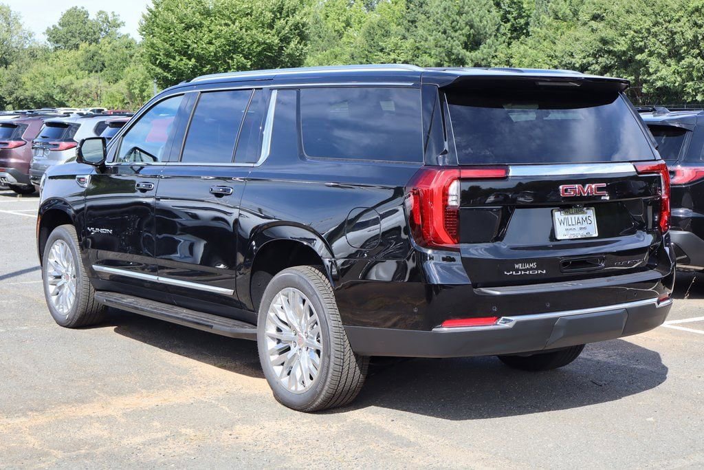 New 2025 GMC Yukon XL Elevation AWD/4WD image 6