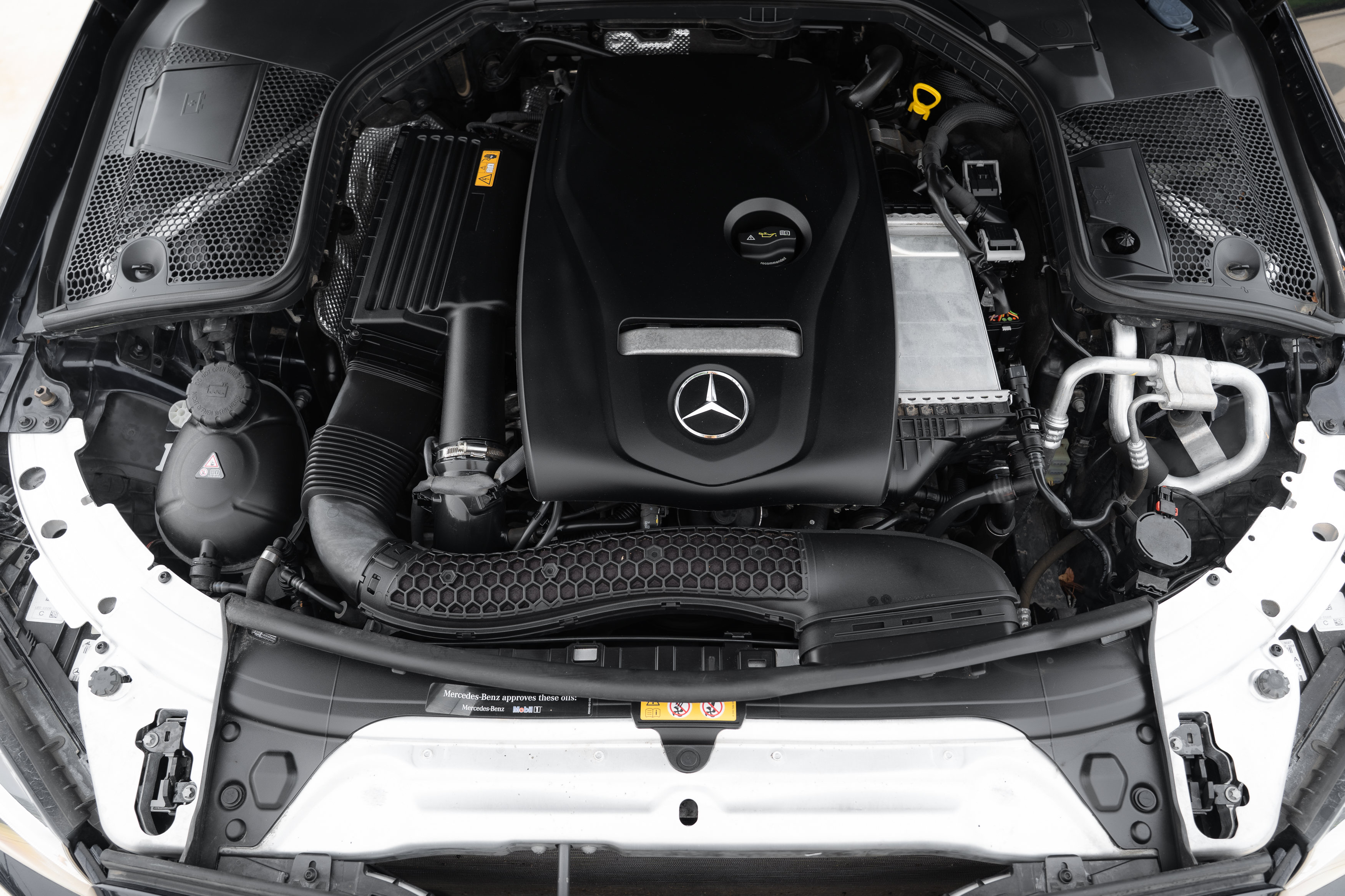 Used 2017 Mercedes-Benz C 300 4MATIC Cabriolet image 31