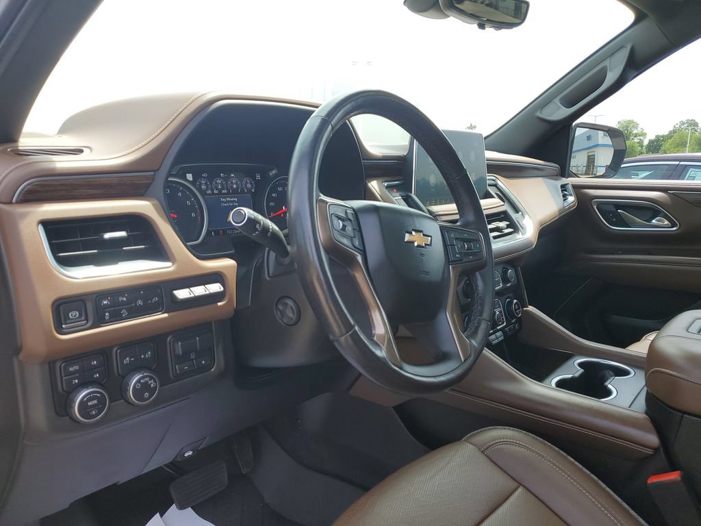 Used 2021 Chevrolet Suburban High Country AWD/4WD image 9