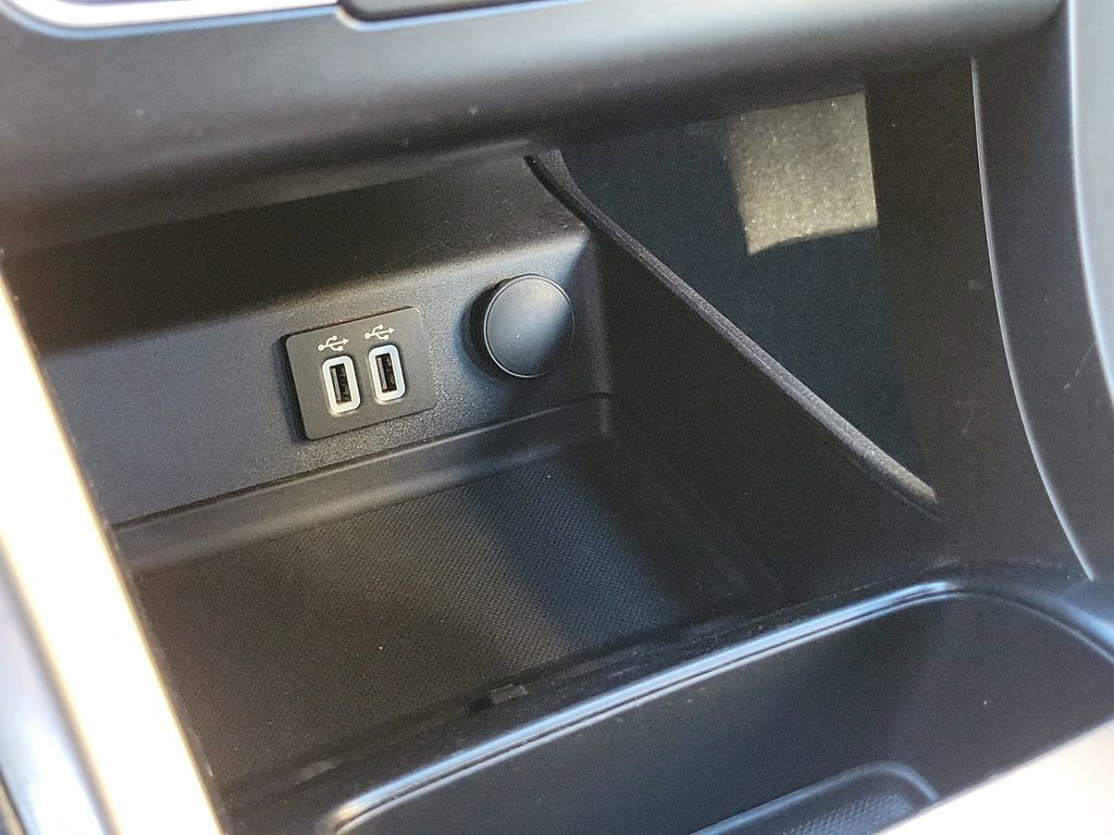 Used 2019 Ford Fusion SE image 24