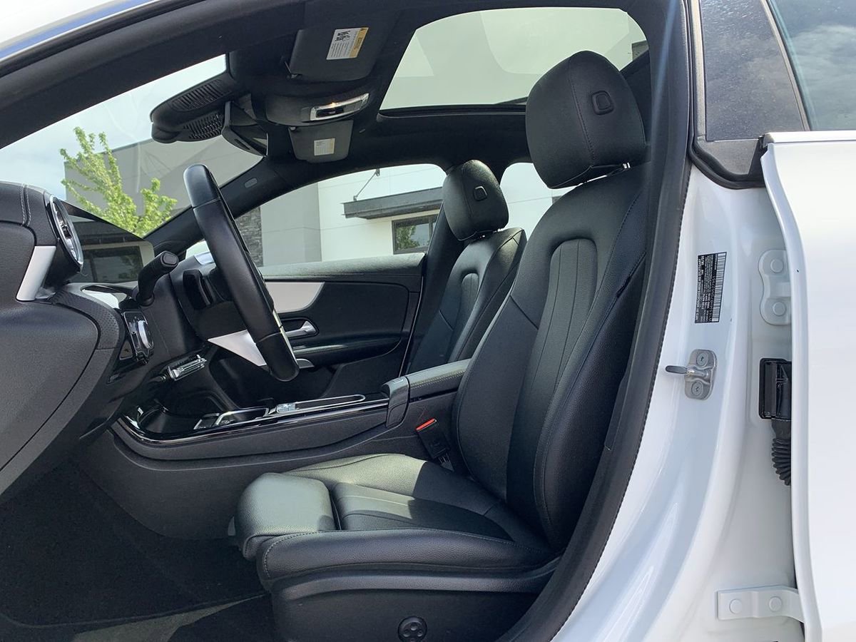 Used 2025 Mercedes-Benz CLA 250 4MATIC image 30