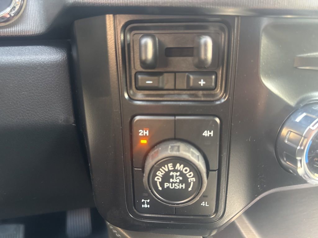 New 2026 Ford F250 Platinum w/ Tremor Off-Road Package image 32