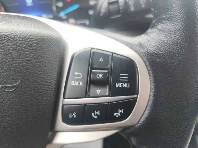 Used 2022 Ford Explorer XLT w/ Equipment Group 202A image 27