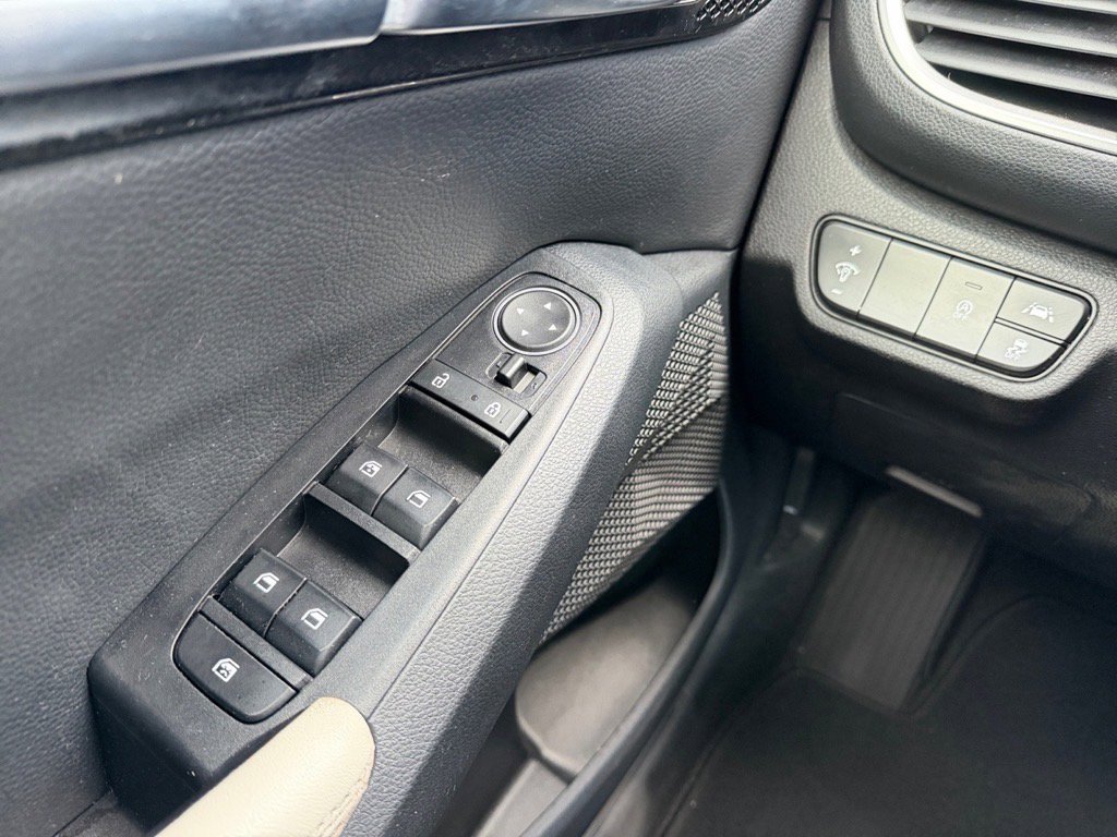 Used 2022 Kia Seltos EX image 20