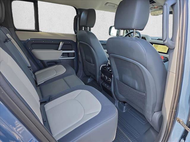 Used 2024 Land Rover Defender 110 X-Dynamic SE image 11