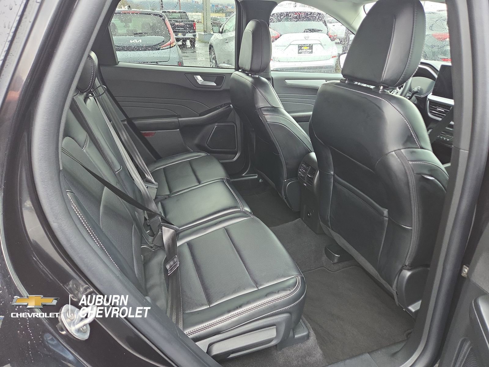 Used 2025 Ford Escape Platinum image 18