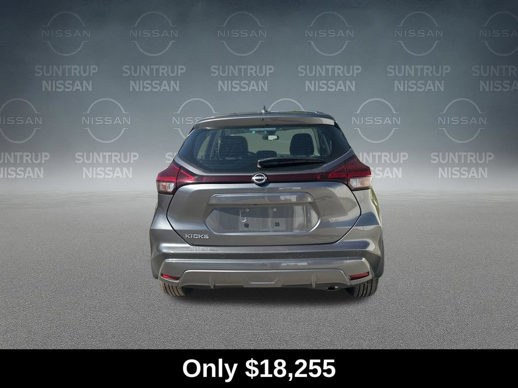 Used 2024 Nissan Kicks S FWD image 4