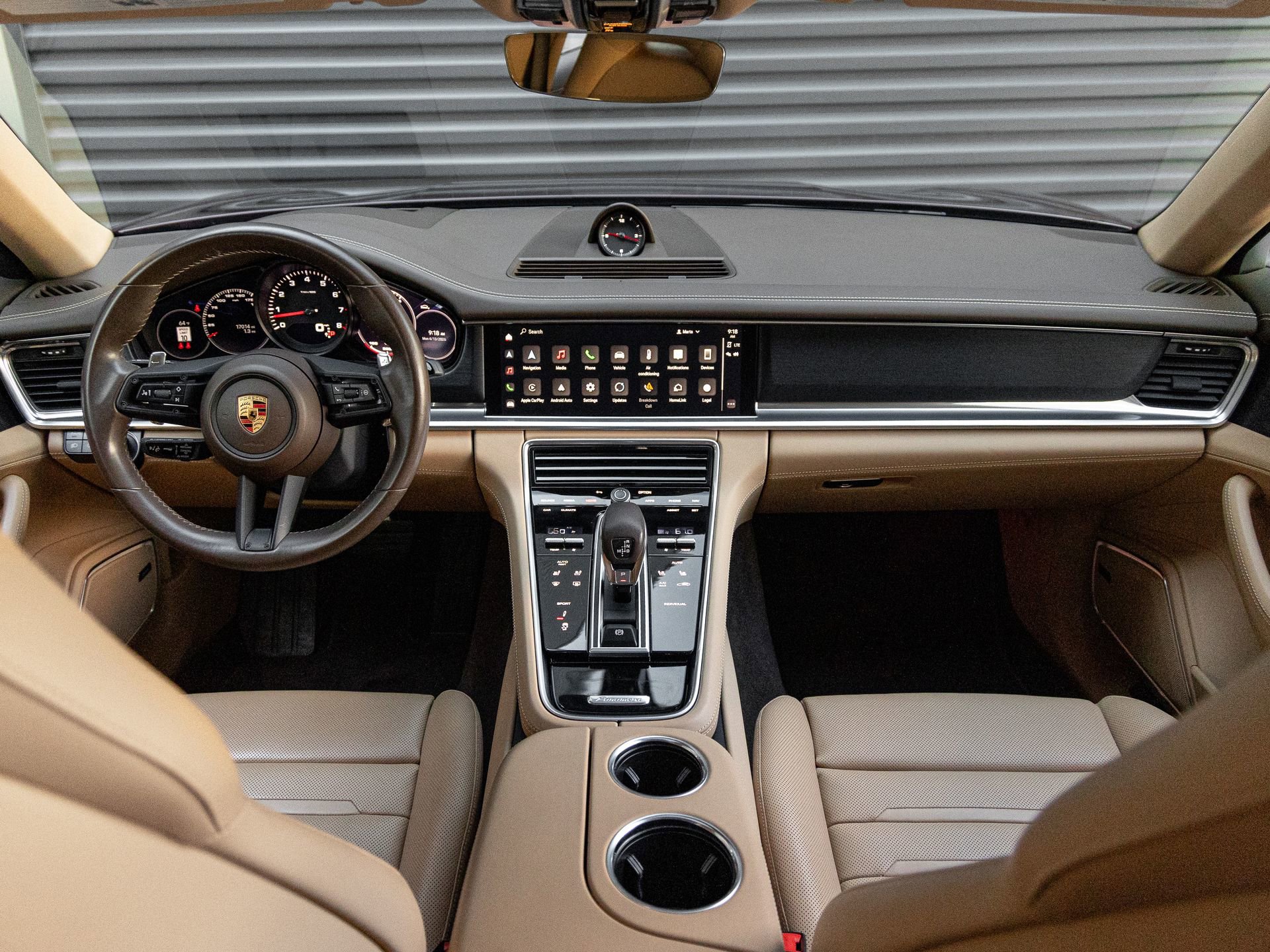 Certified 2023 Porsche Panamera Platinum Edition image 16