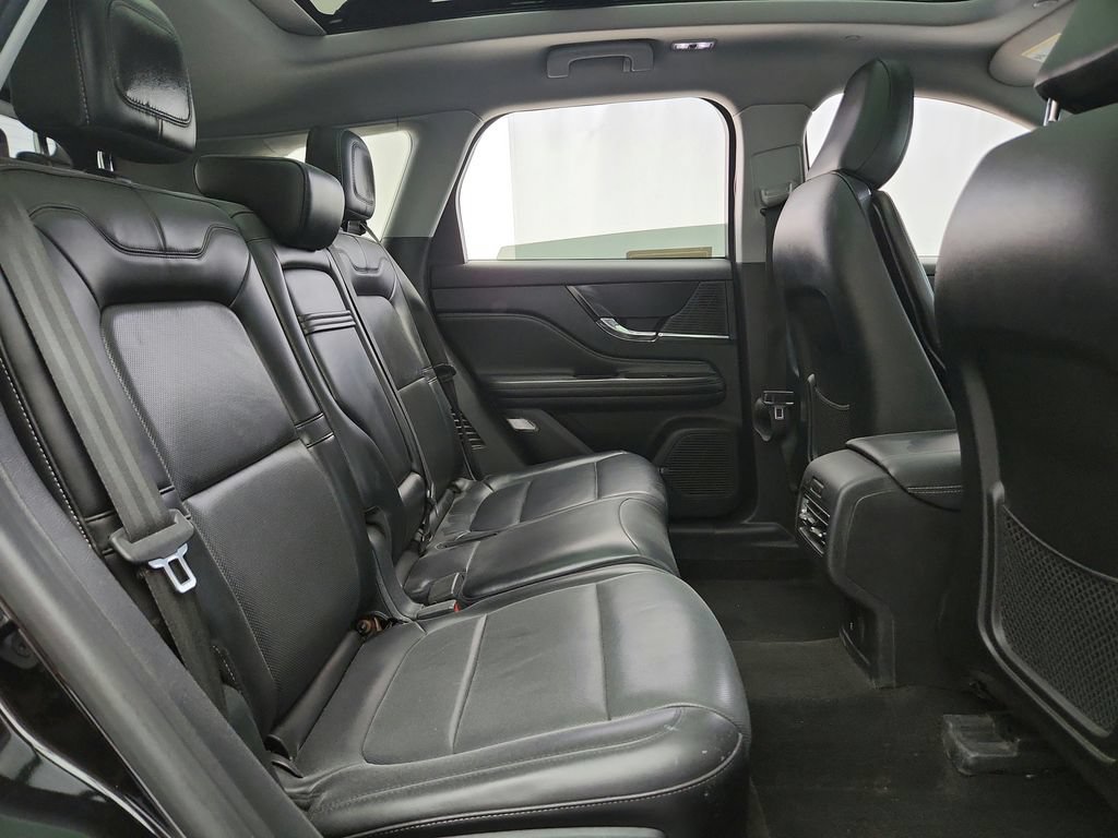 Used 2022 Lincoln Corsair AWD w/ Premium Package image 31