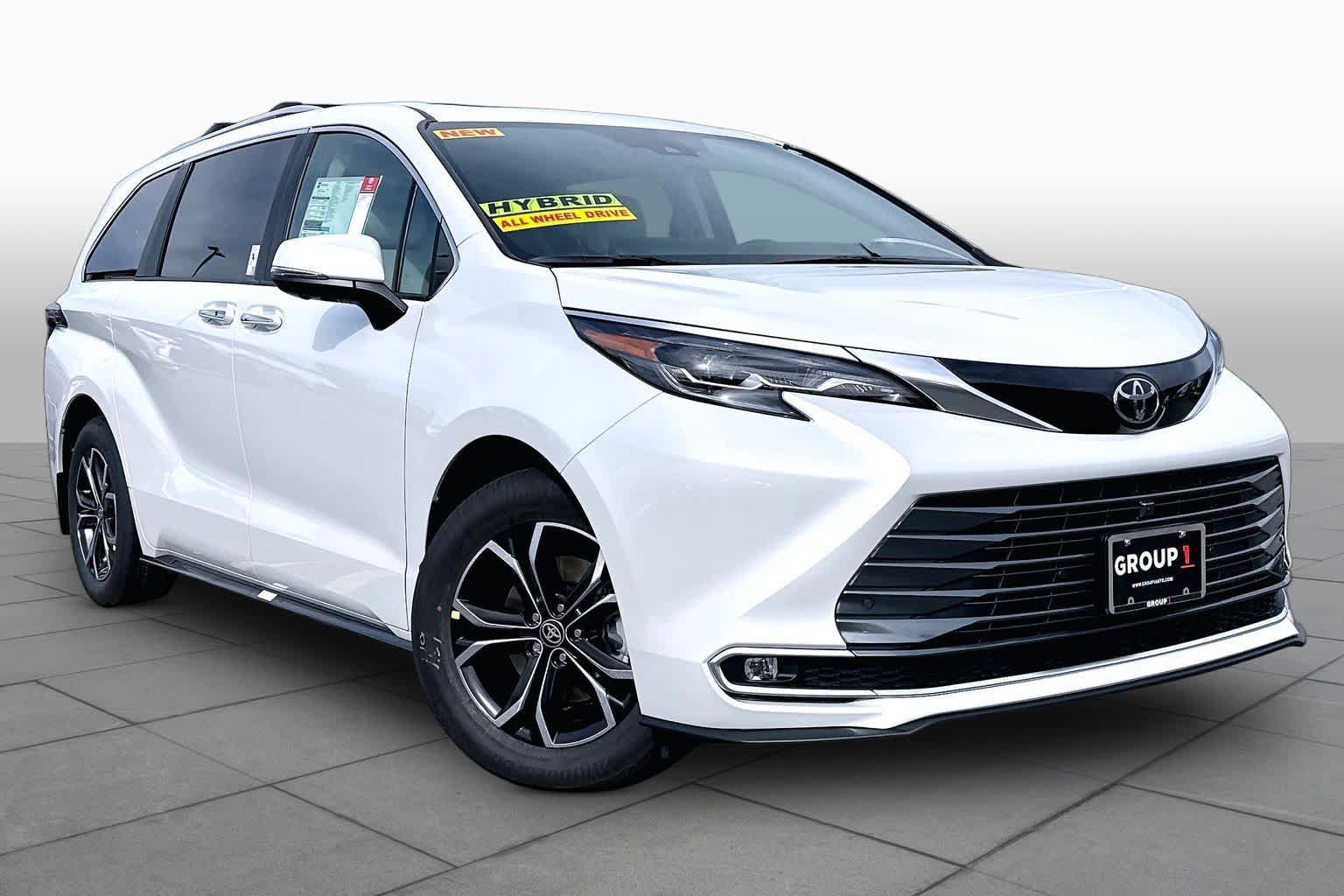 New 2026 Toyota Sienna Platinum AWD/4WD image 2