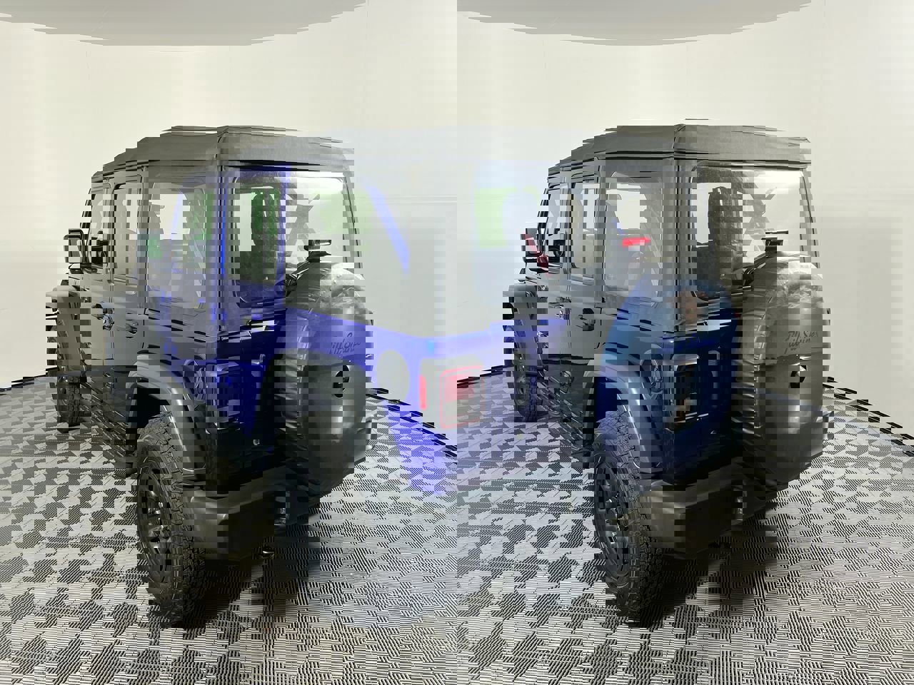 Used 2018 Jeep Wrangler Unlimited Sport image 5