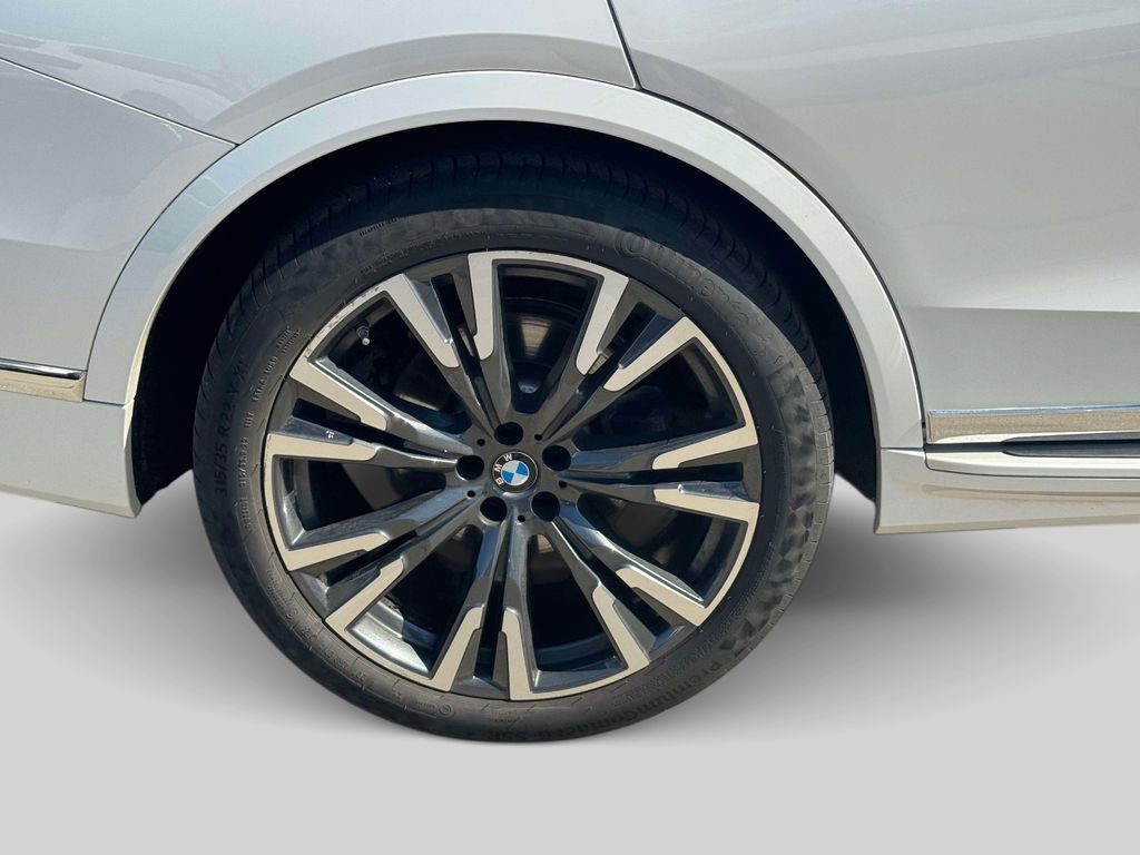 Certified 2023 BMW X7 xDrive40i image 7