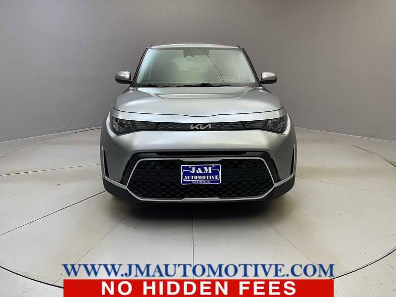 Used 2023 Kia Soul LX FWD image 8