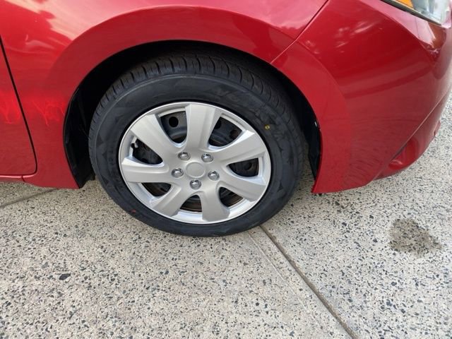 Used 2014 Toyota Corolla LE image 25