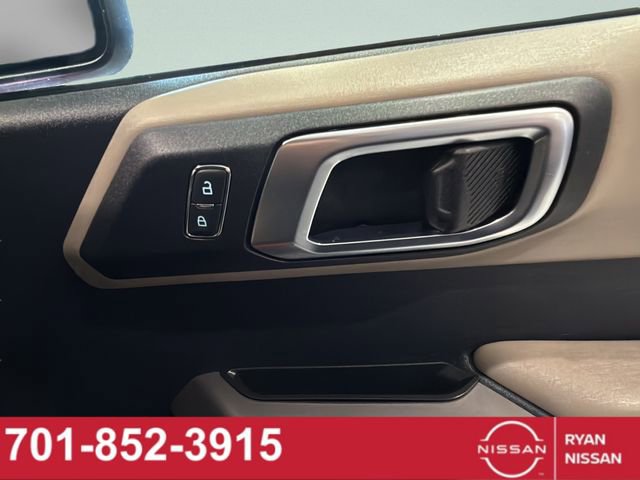 Used 2022 Ford Bronco Wildtrak image 38