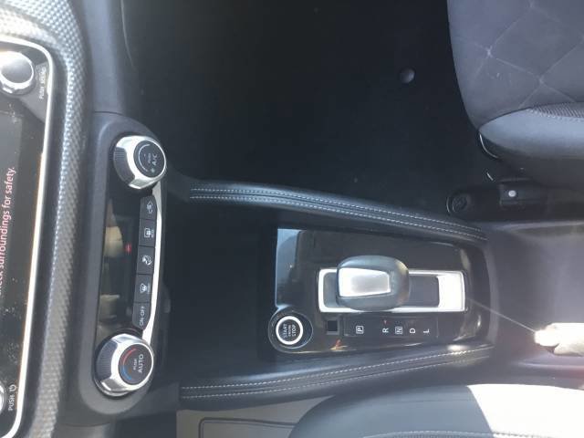 Used 2020 Nissan Kicks SV image 19