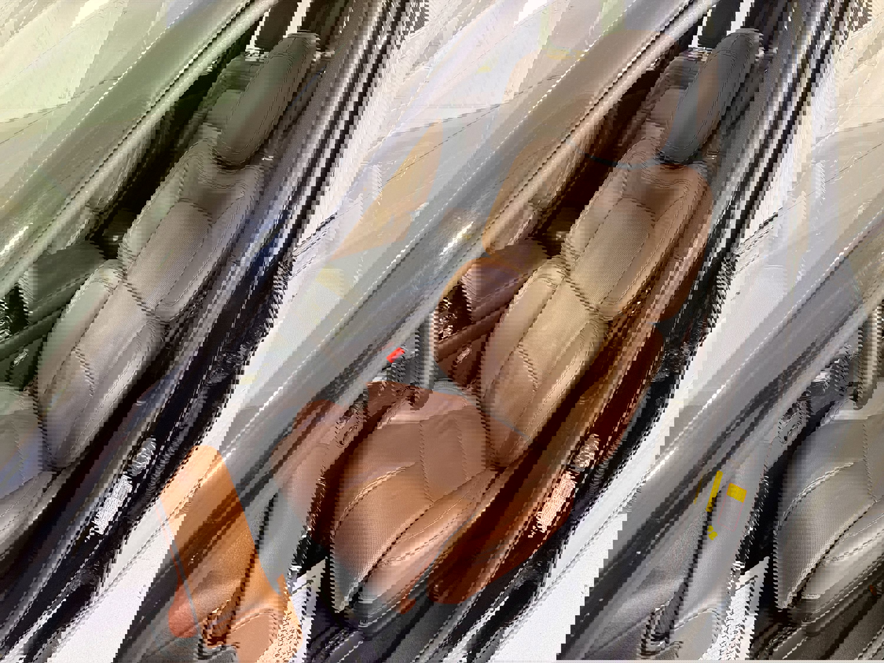 Used 2023 Lincoln Aviator Reserve w/ Equipment Group 201A image 10