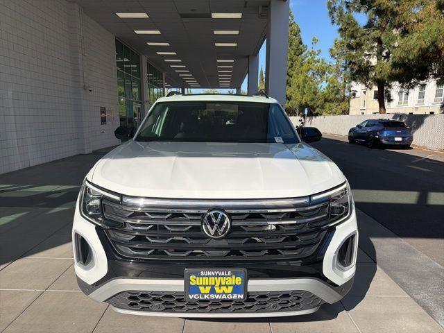 New 2024 Volkswagen Atlas Peak Edition SE AWD/4WD image 8