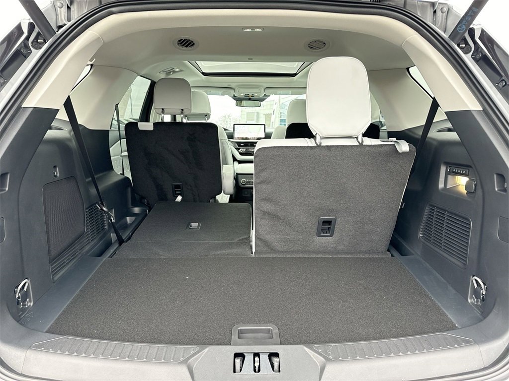 New 2026 Ford Explorer Platinum w/ LUX Leather Package image 26