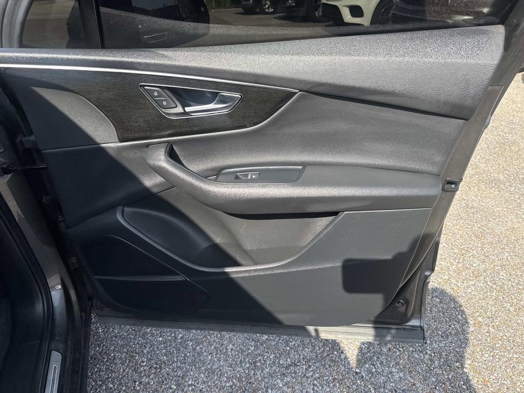 Used 2021 Audi Q7 2.0T Premium Plus w/ Premium Plus Package image 16