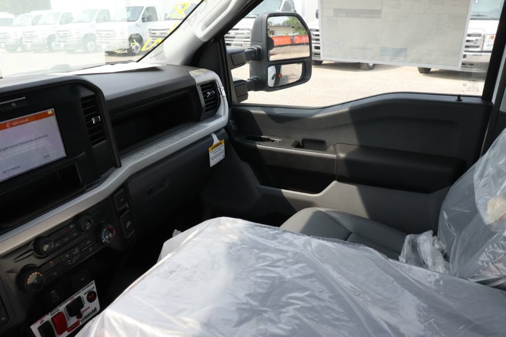 New 2025 Ford F550 4x4 Regular Cab Super Duty image 13