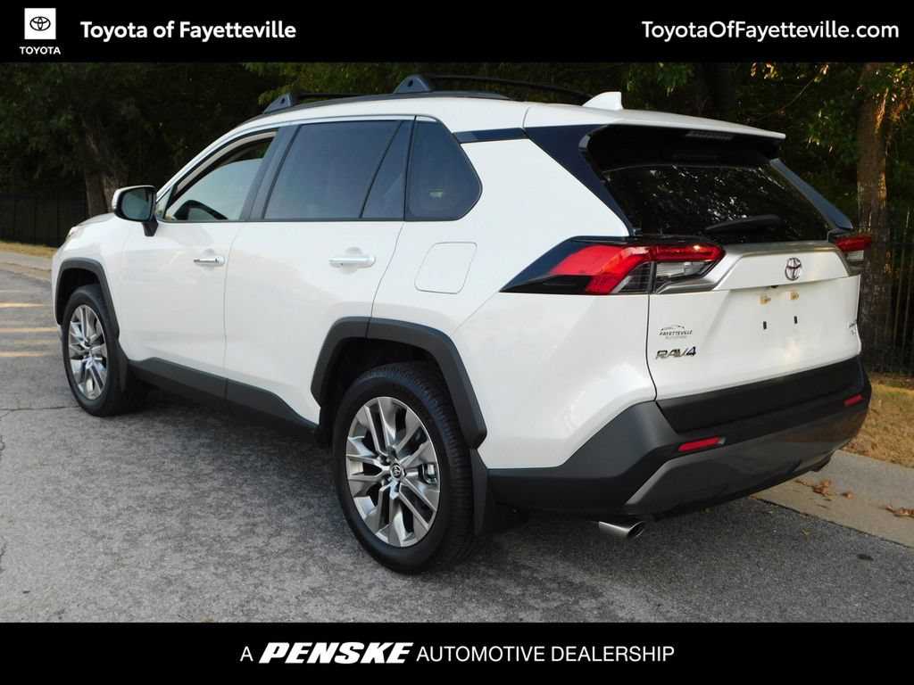 Used 2020 Toyota RAV4 Limited AWD/4WD image 3