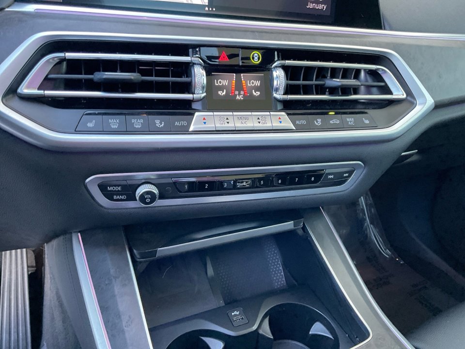Used 2022 BMW X5 xDrive40i w/ Premium Package AWD/4WD image 18