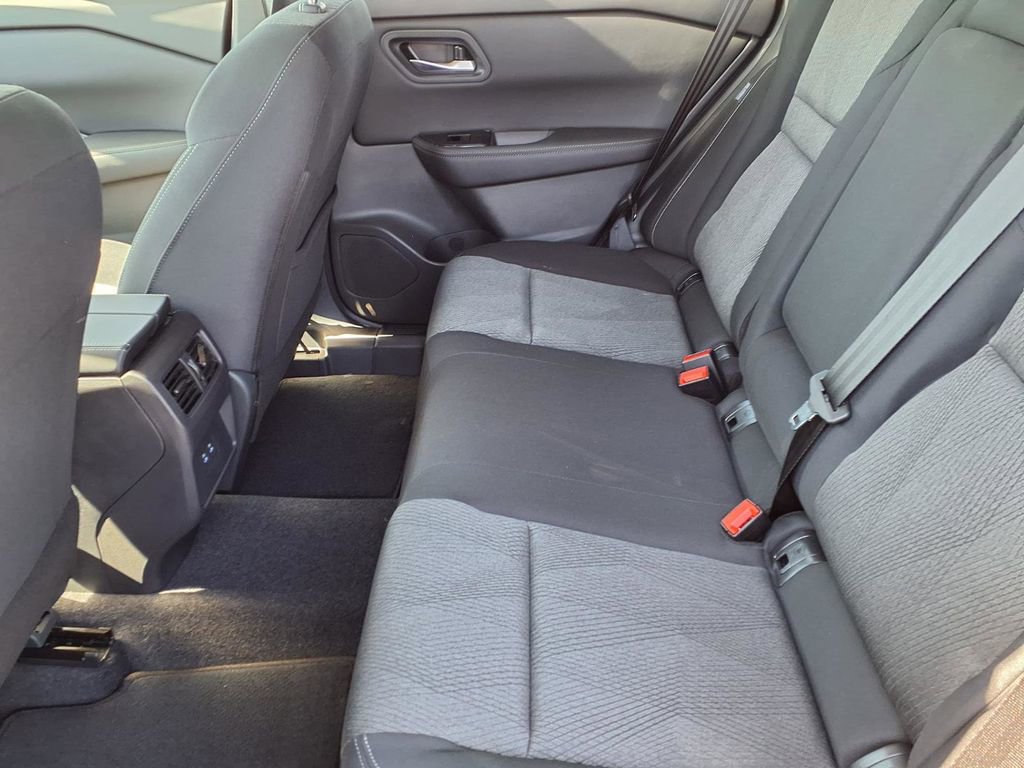 New 2026 Nissan Rogue SV image 10