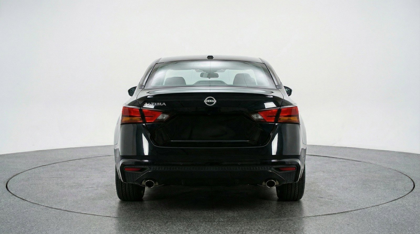 Used 2025 Nissan Altima 2.5 SV FWD image 7