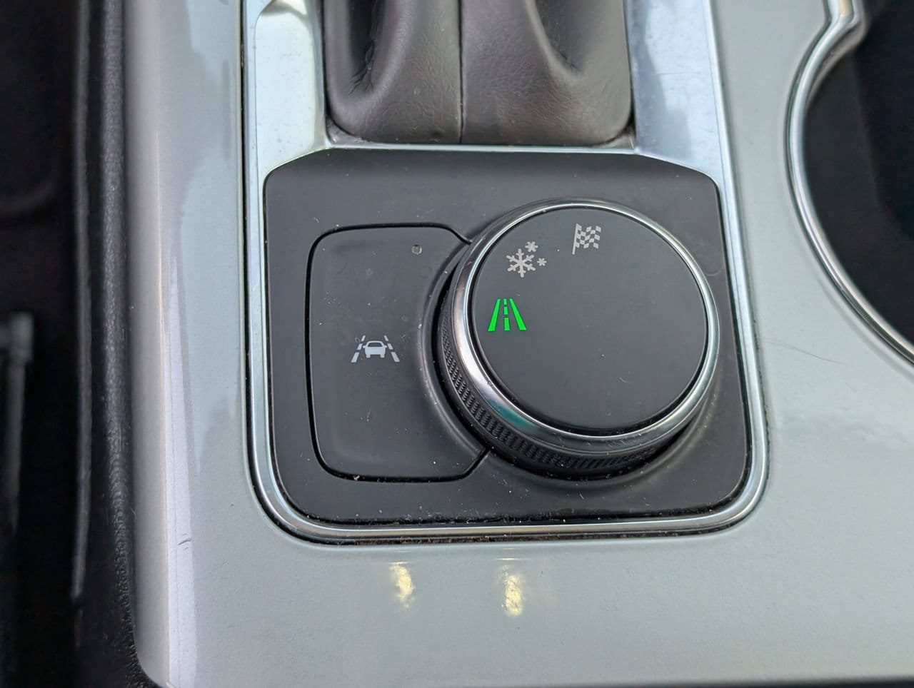 Used 2025 Chevrolet Blazer LT FWD image 20
