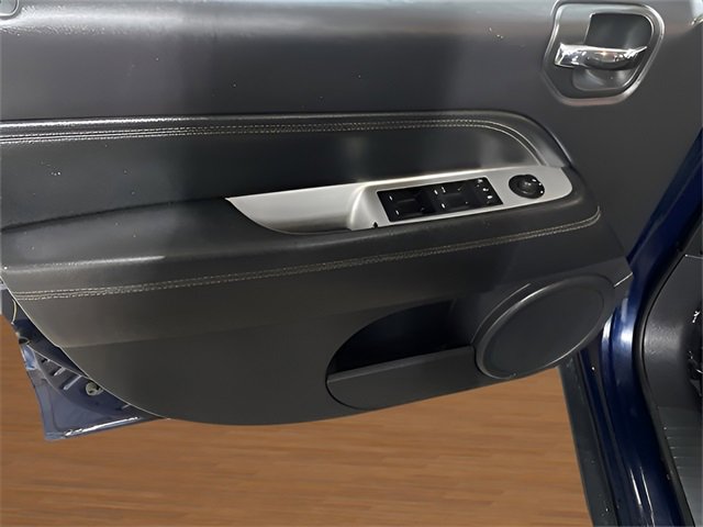 Used 2017 Jeep Compass High Altitude image 34