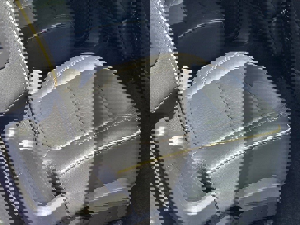 Used 2023 Chevrolet Traverse Premier w/ Redline Edition image 12