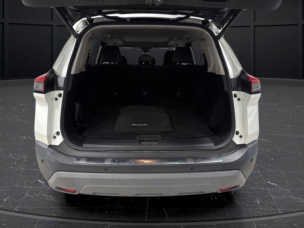 Used 2023 Nissan Rogue SV w/ SV Premium B Package image 14