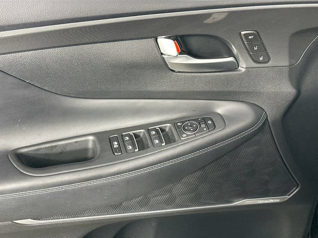 Used 2022 Hyundai Santa Fe Limited AWD/4WD image 27