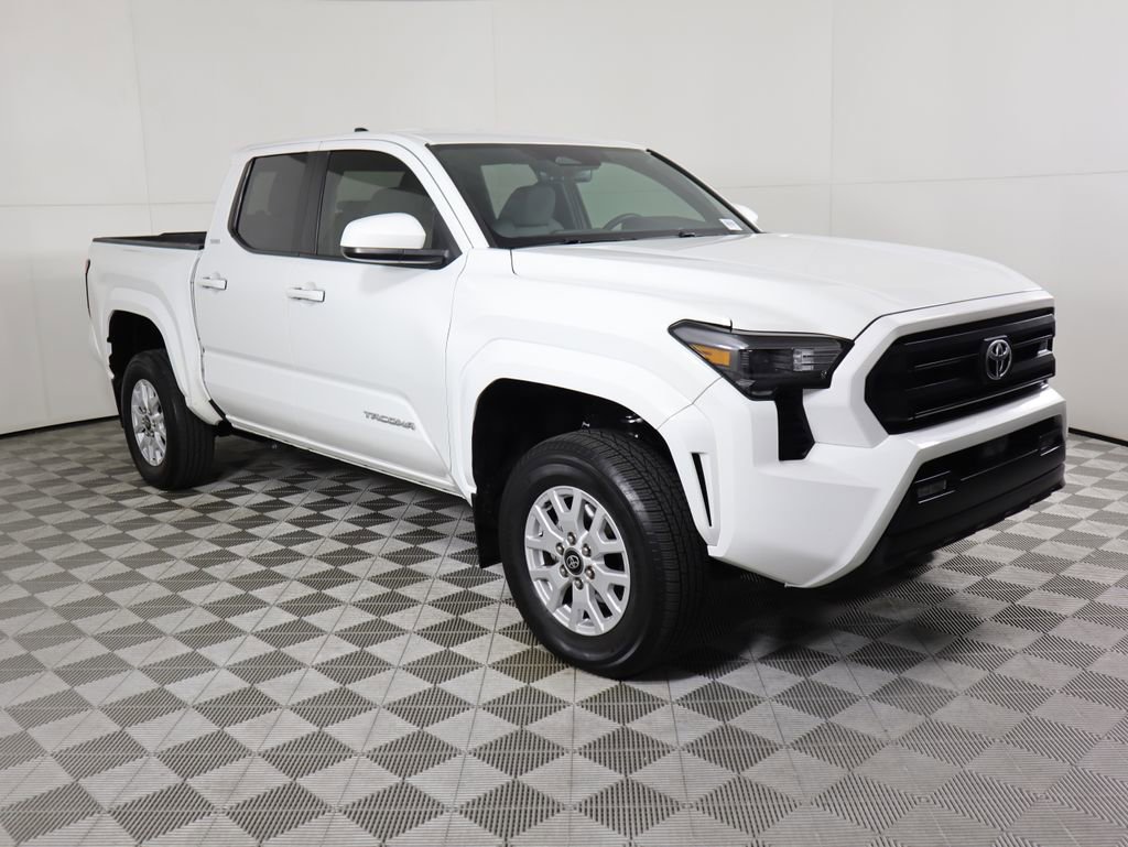 Used 2024 Toyota Tacoma SR5 image 3