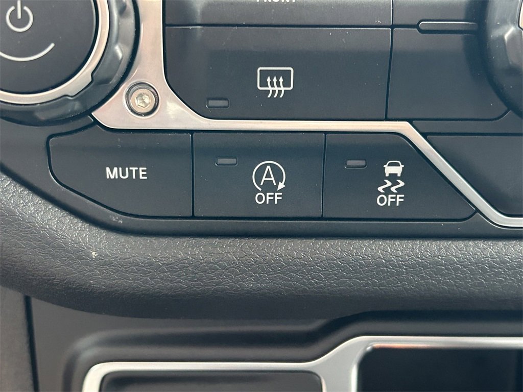 Used 2024 Jeep Wrangler Sport image 38