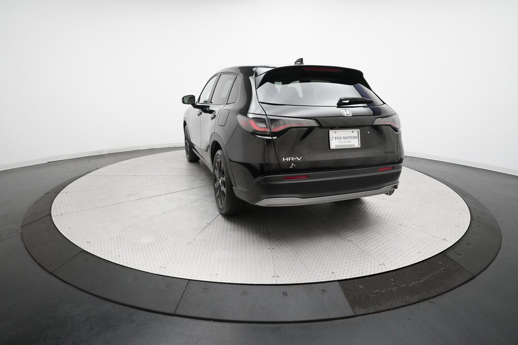 Certified 2025 Honda HR-V Sport image 33