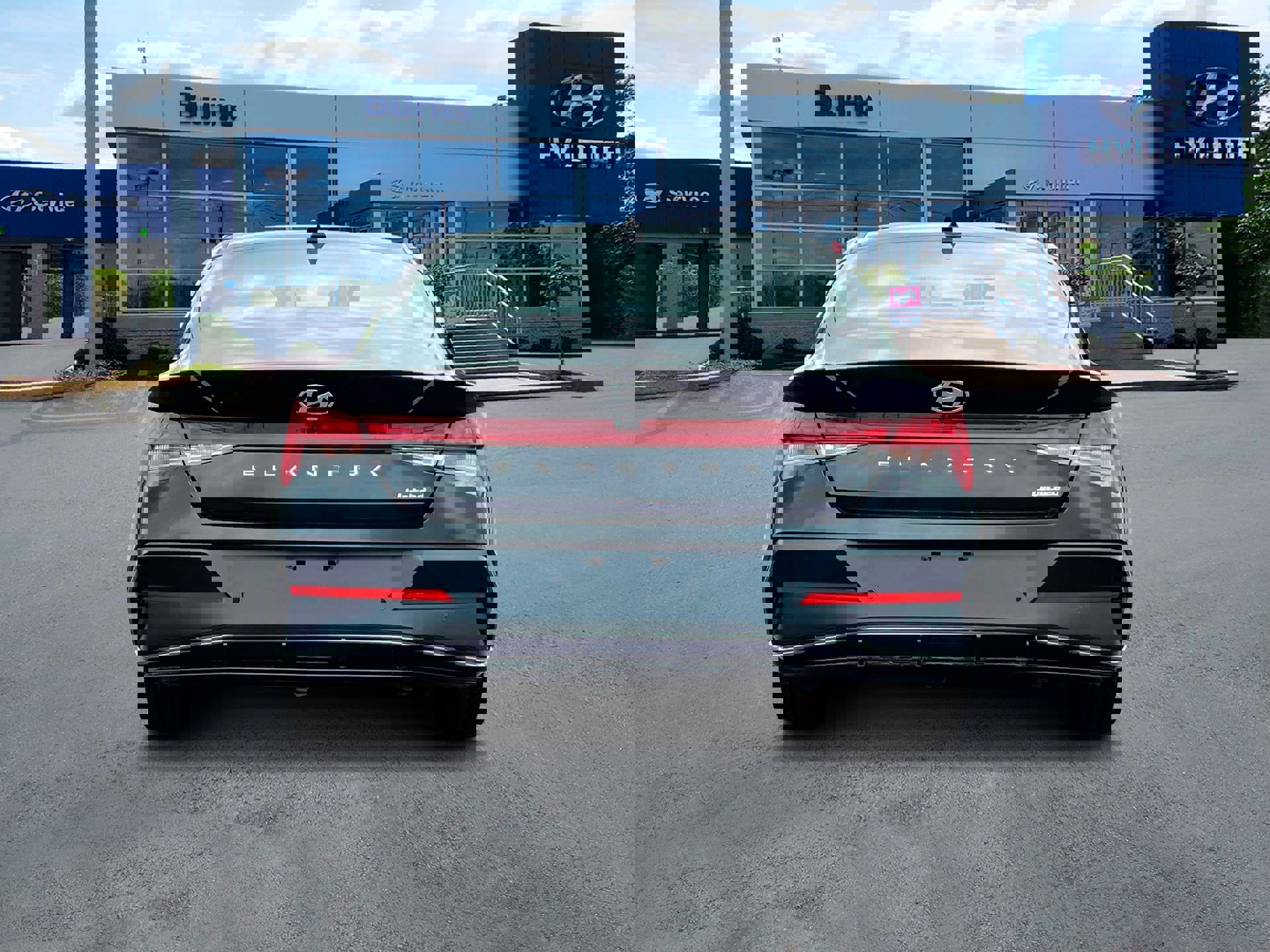 New 2025 Hyundai Elantra Limited image 6