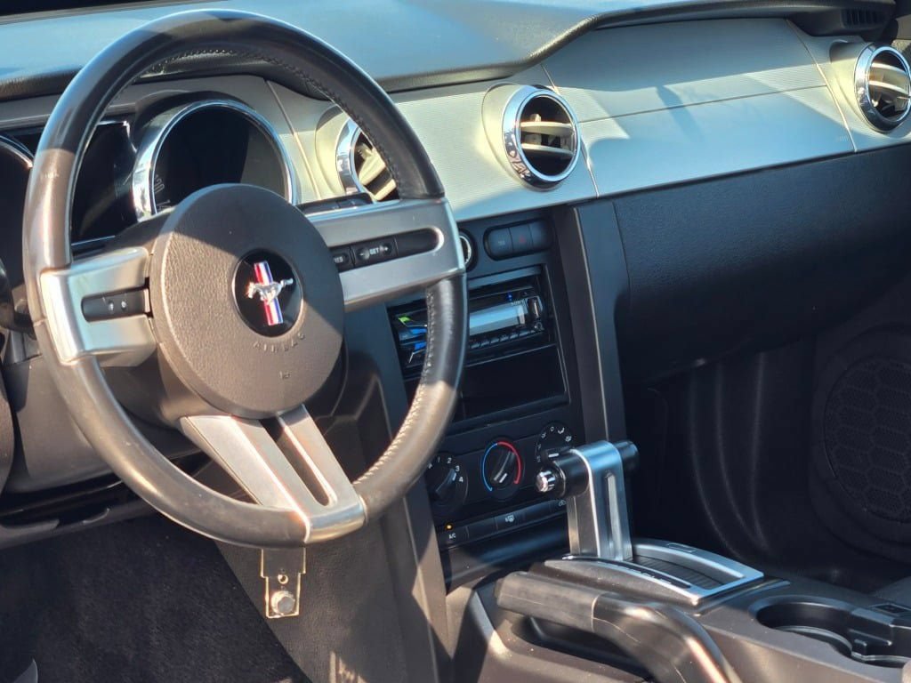 Used 2008 Ford Mustang GT Premium RWD image 19
