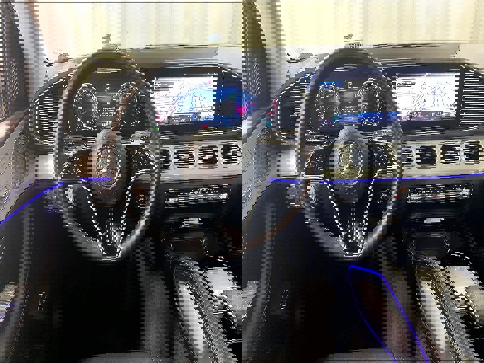 Used 2025 Mercedes-Benz GLE 350 4MATIC image 18