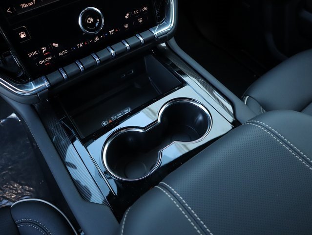 Certified 2026 GMC Yukon Elevation image 37