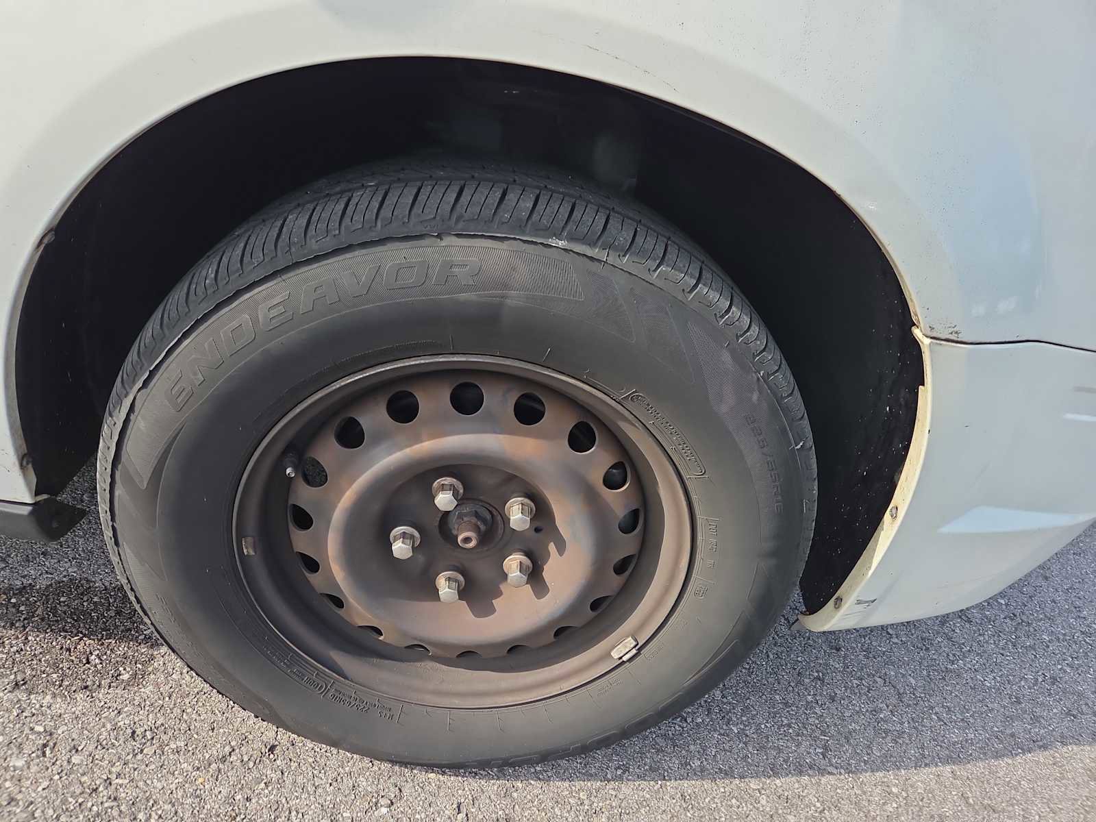 Used 2008 Chrysler Town & Country LX w/ Entertainment Group #1 image 2