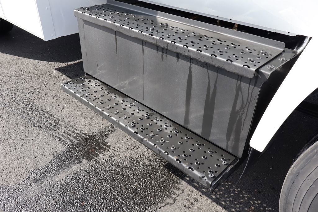 New 2027 Ford F750 2WD Regular Cab Super Duty image 27