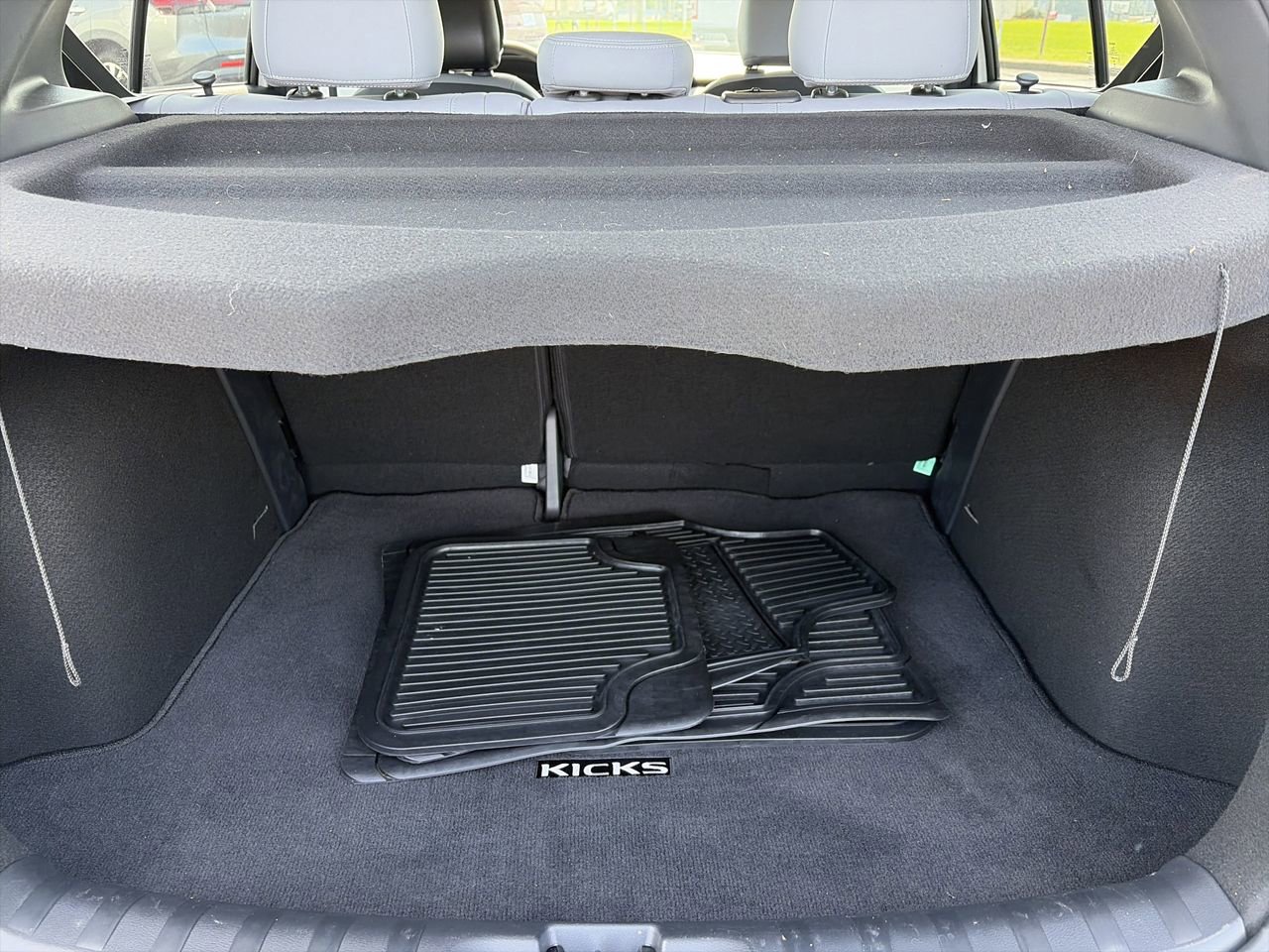 Certified 2024 Nissan Kicks SR w/ SR Premium Package FWD image 10
