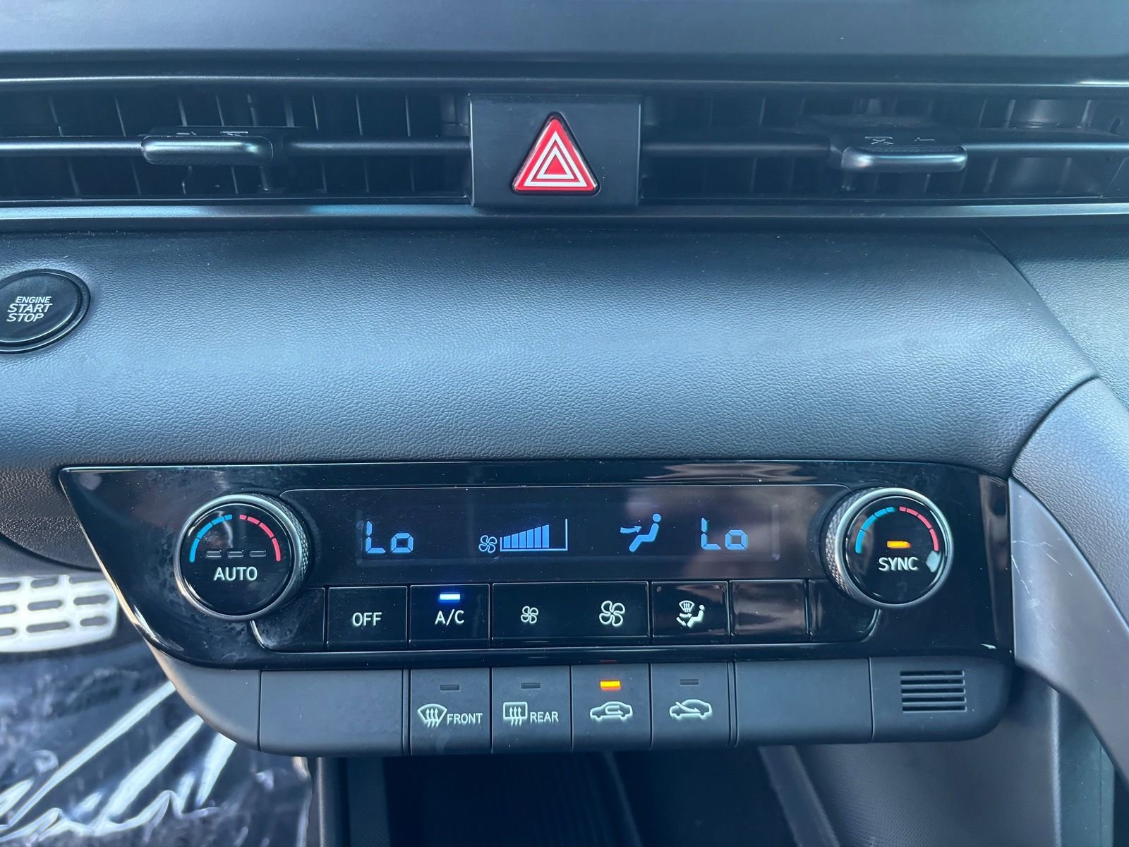 Used 2025 Hyundai Elantra Sport image 26