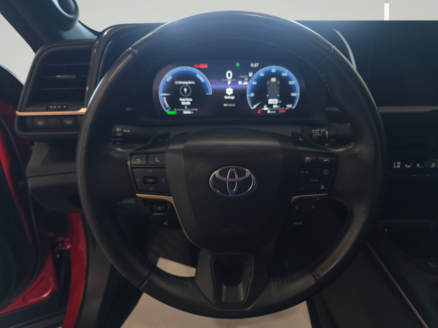 Used 2023 Toyota Crown Platinum AWD/4WD image 14