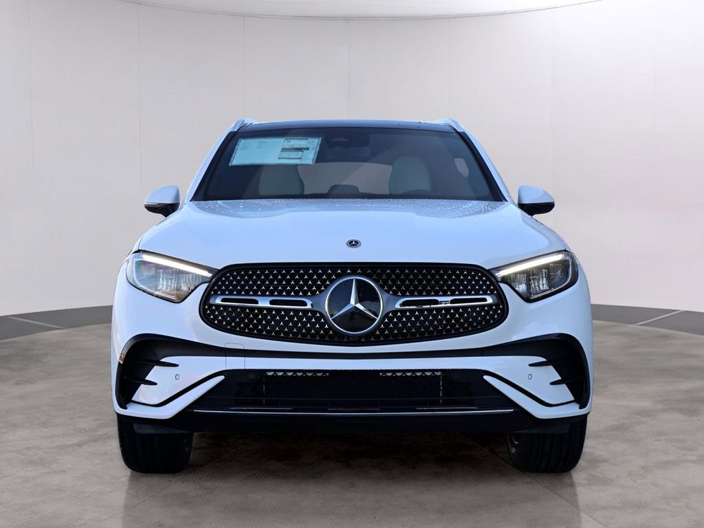 Certified 2025 Mercedes-Benz GLC 300 4MATIC image 2