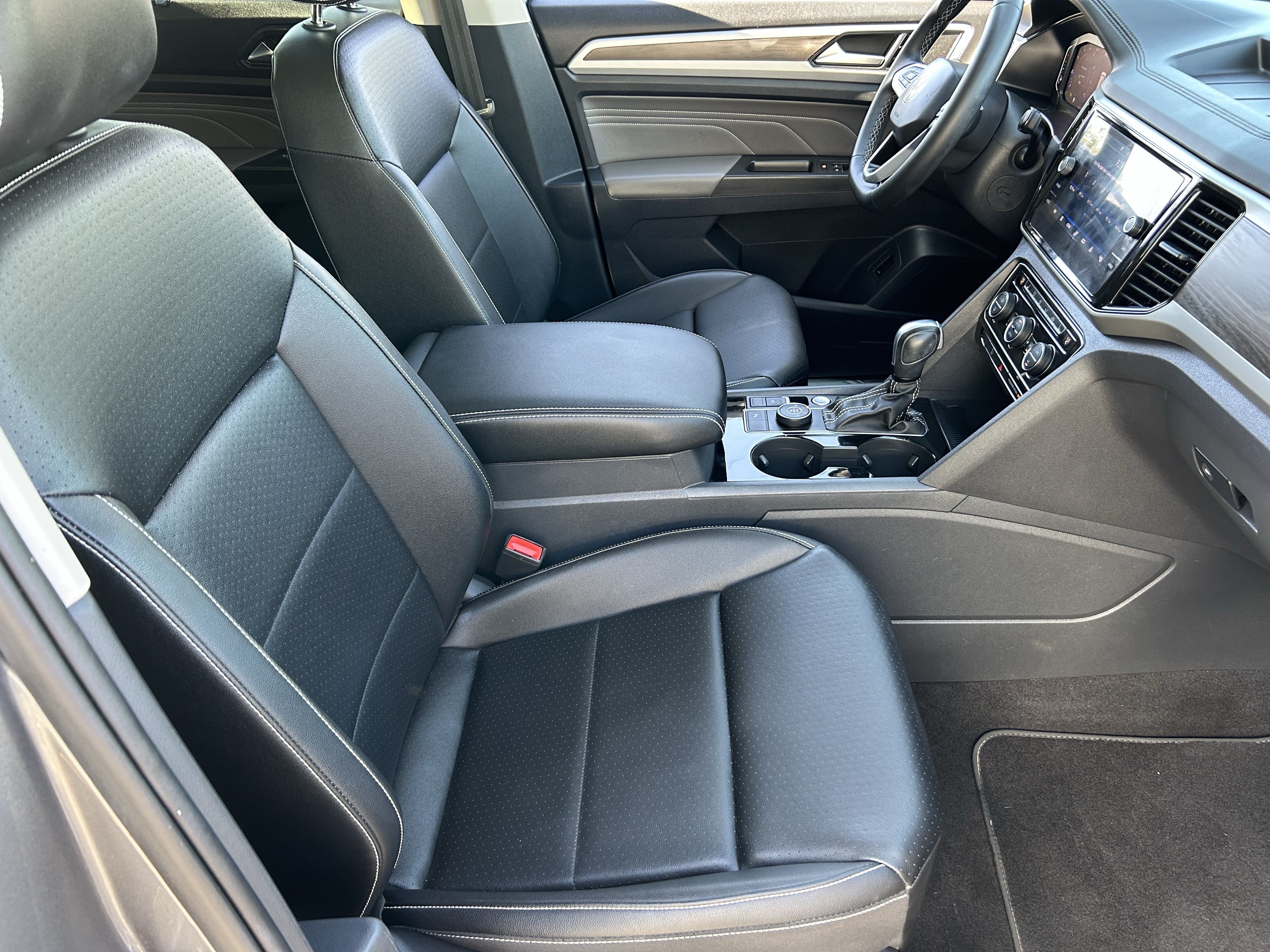 Used 2023 Volkswagen Atlas SE w/ Panoramic Sunroof Package AWD/4WD image 9