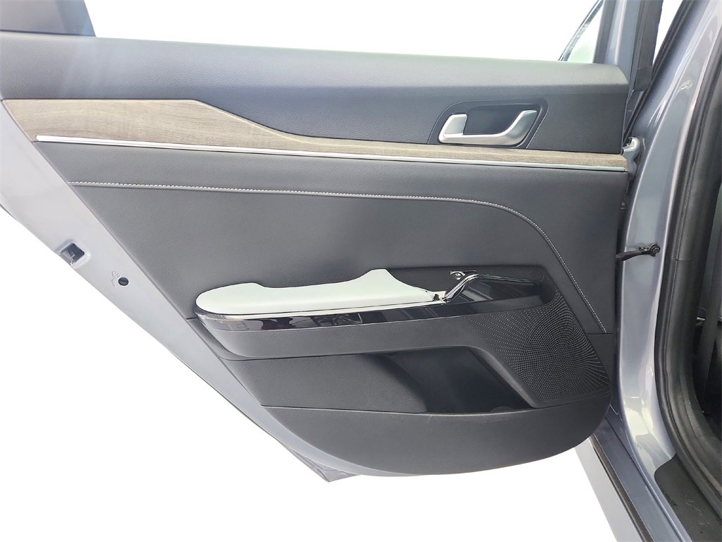 Used 2023 Kia K5 EX image 24